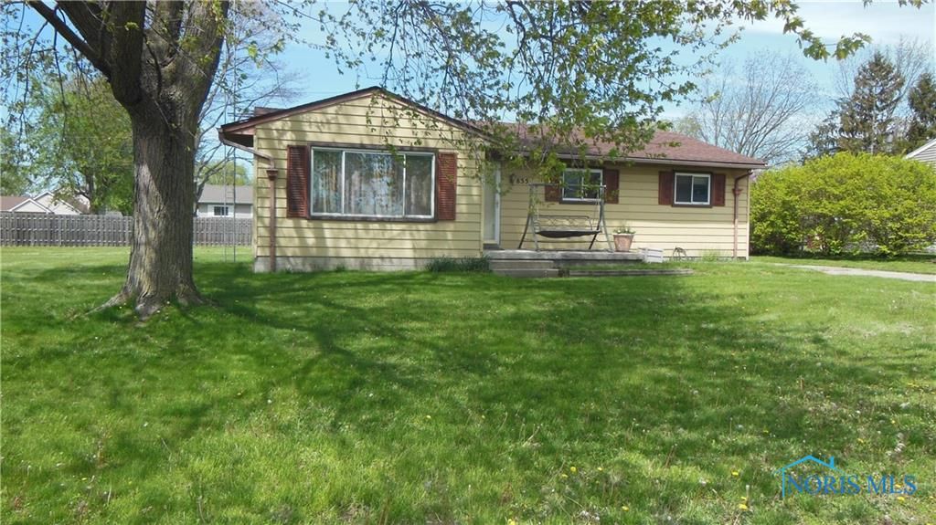 835 Vernice Dr, Toledo, OH 43612