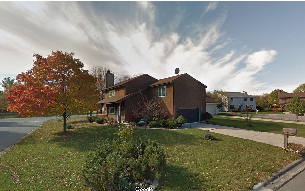2101 Babst Ct, Lisle, IL 60532