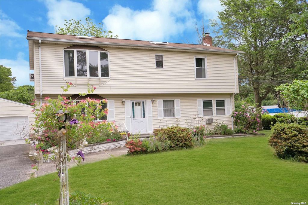 1128 Carlls Straight Path, Dix Hills, NY 11746 Trulia