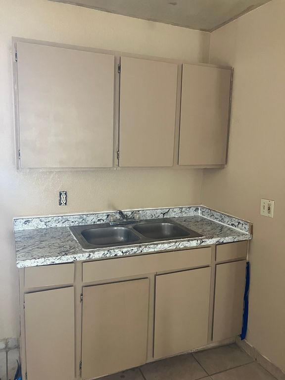 1066 W  5th St, San Bernardino, CA 92411
