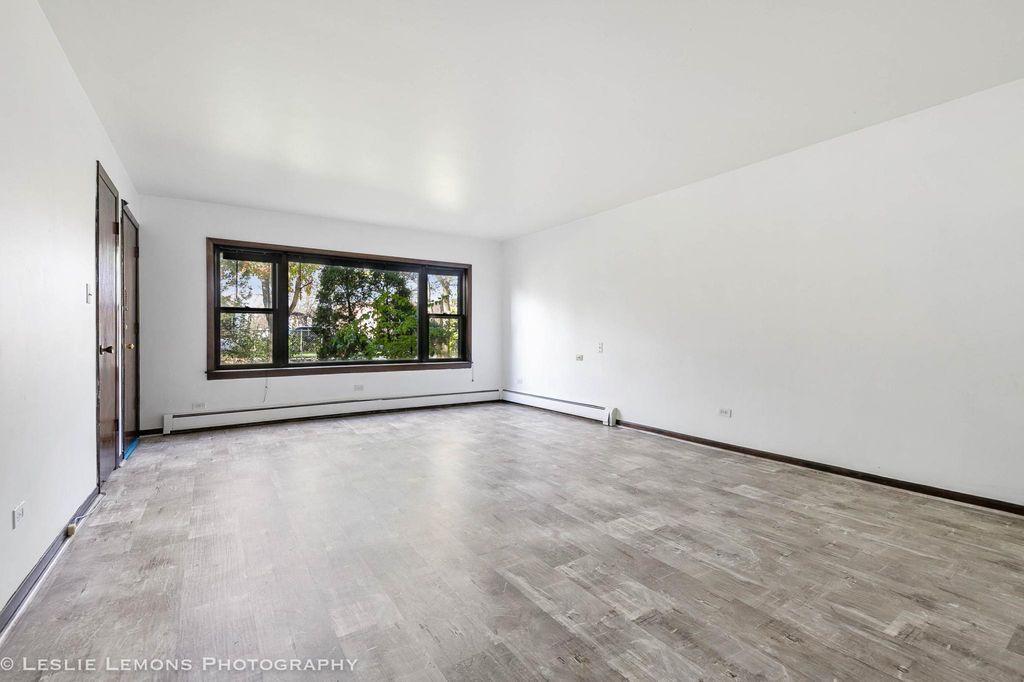 4907 Spencer Ave #A, Lisle, IL 60532