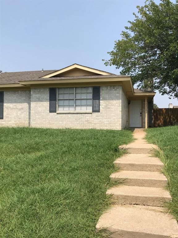 7308 Vista Cliff Dr, Fort Worth, TX 76179