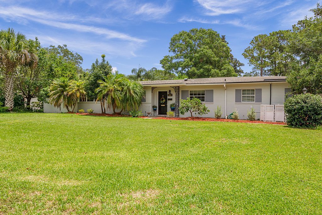 4648 Avon Ln, Jacksonville, FL 32210