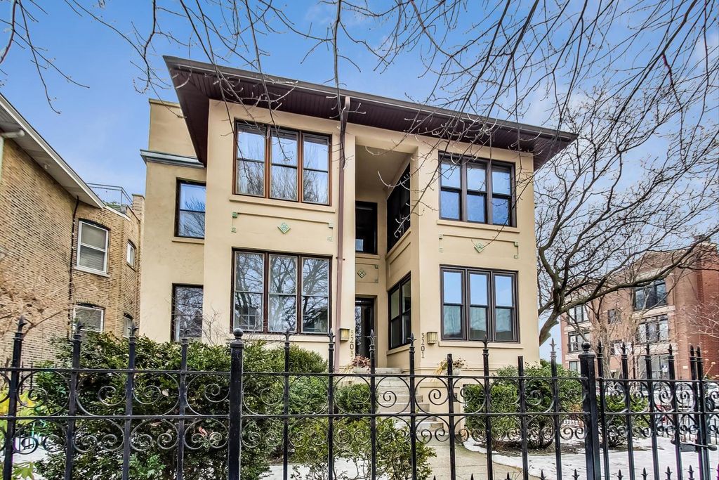 5201 N Magnolia Ave #1-C, Chicago, IL 60640
