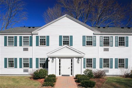 32 Worthen Rd, Lexington, MA 02421