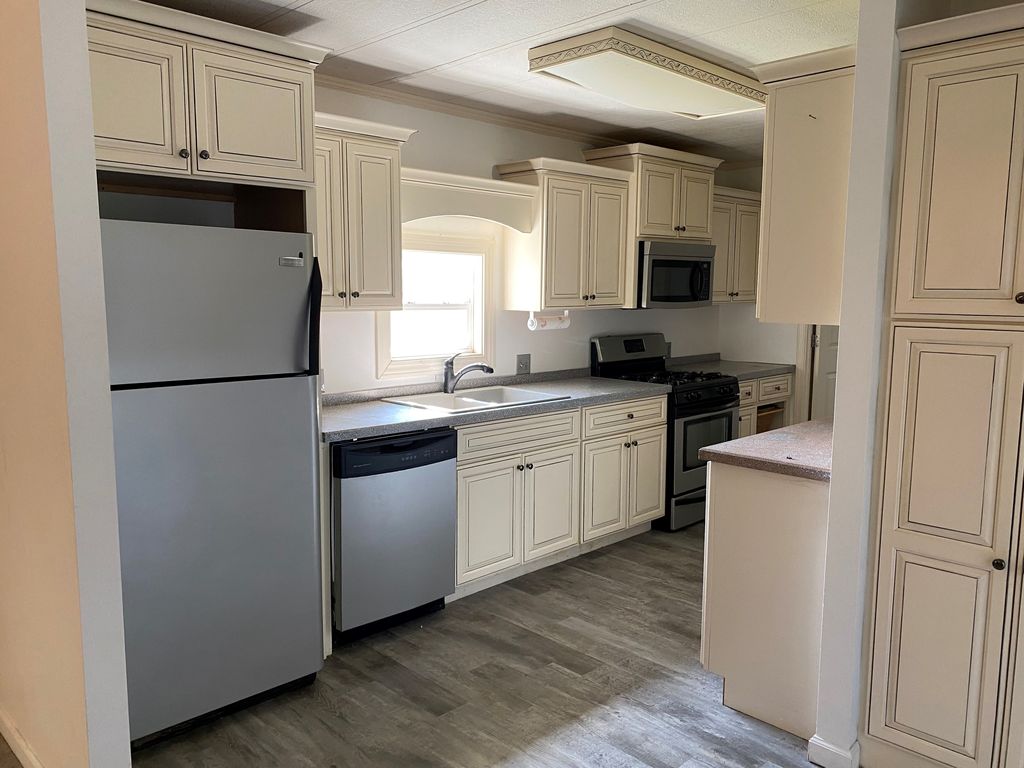 65 Castings Rd #BV65, Springfield, IL 62707