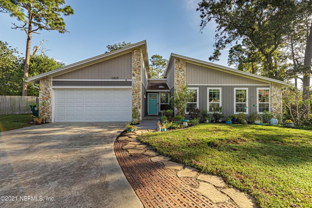 12825 Ridgemore Ln, Jacksonville, FL 32258