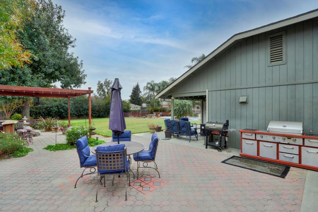 37489 County Road 17, Yolo, CA 95697 3 Bed, 2 Bath SingleFamily Home