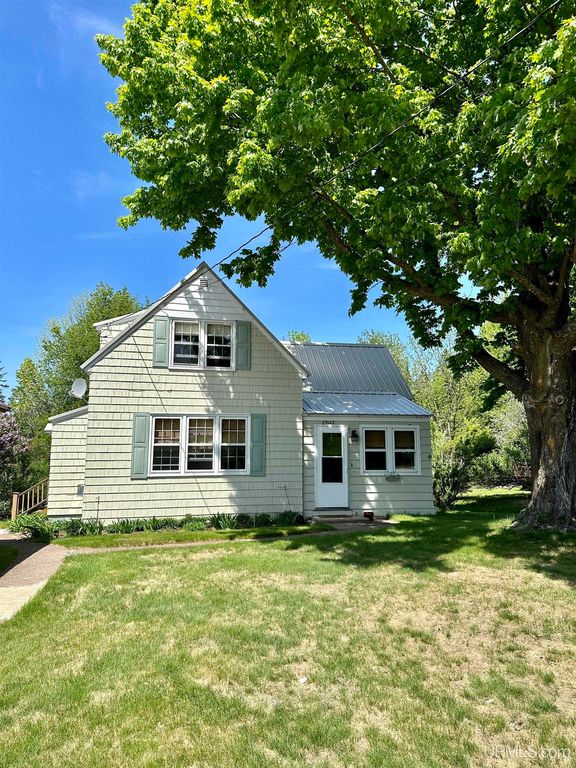 5122 E Sunset Rd, Ironwood, MI 49938 Trulia