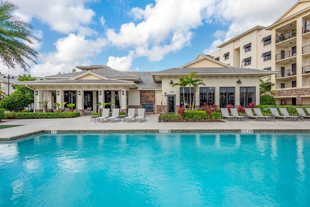 6901 W Sunrise Blvd, Fort Lauderdale, FL 33313