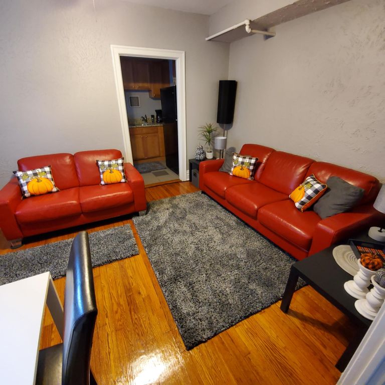 5616 Pershing Ave #11, Saint Louis, MO 63112