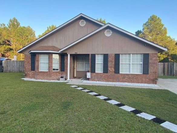 905 Rice Ct, Hinesville, GA 31313