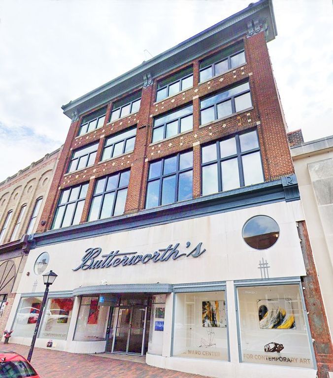 132 N Sycamore St #214, Petersburg, VA 23803