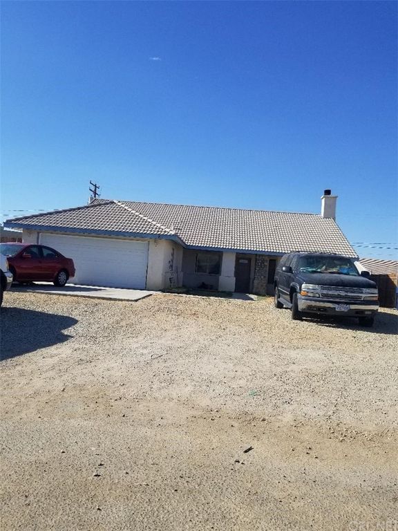 8801 Viburnum Ave, California City, CA 93505