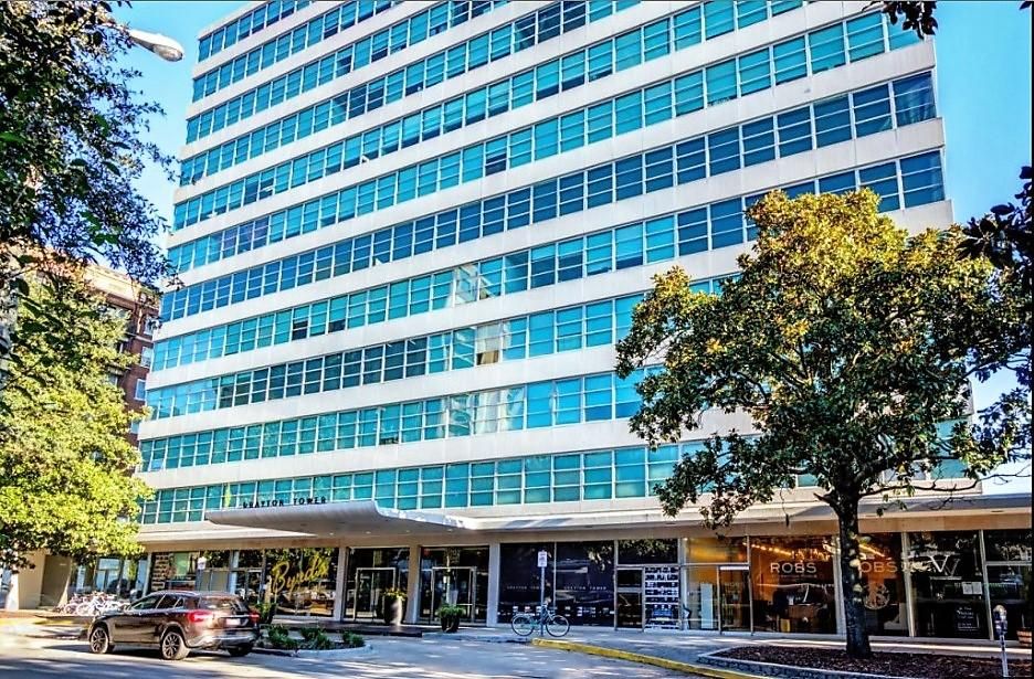 102 W Liberty St, Savannah, GA 31401