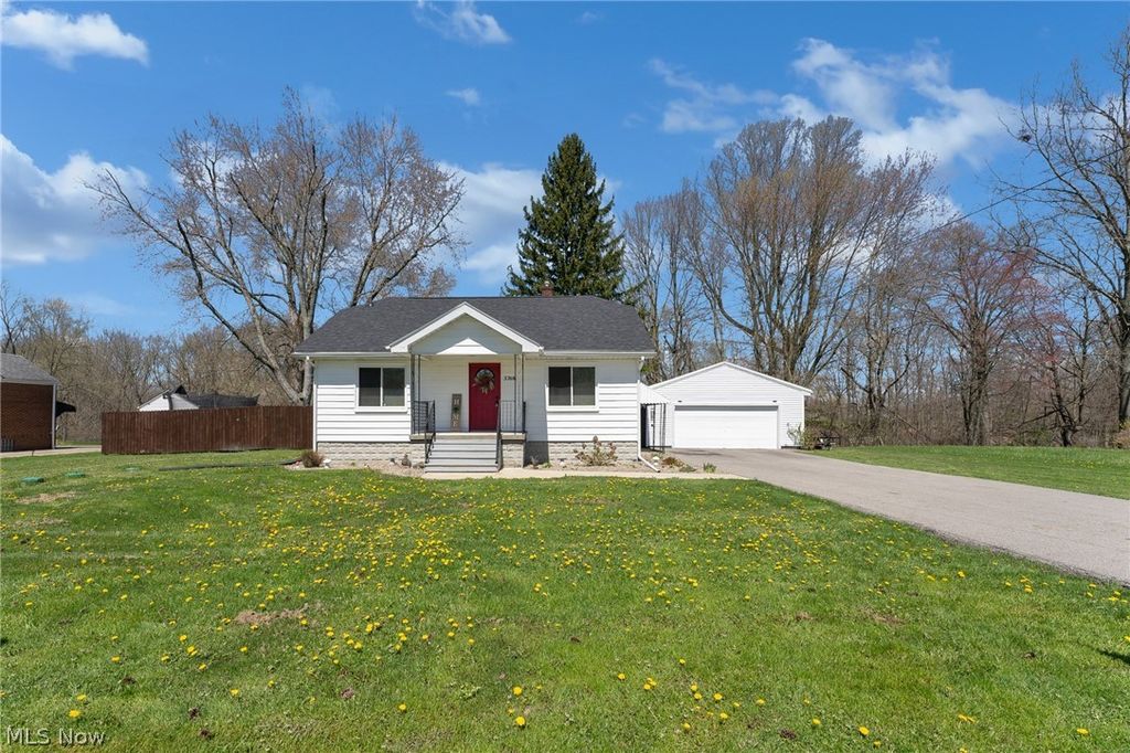 3768 Tod Ave NW, Warren, OH 44485