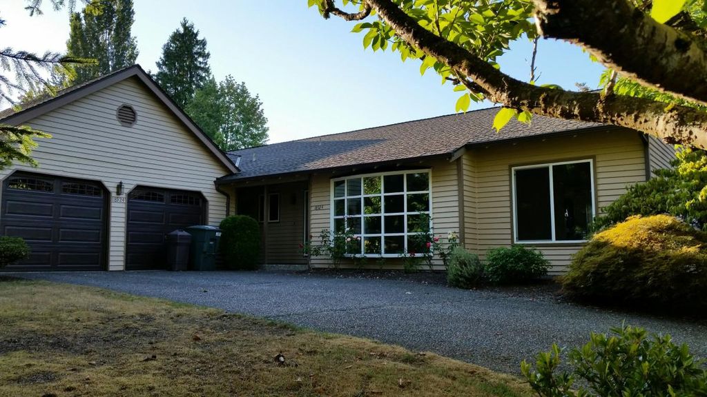 18924 SE 44th Pl, Issaquah, WA 98027