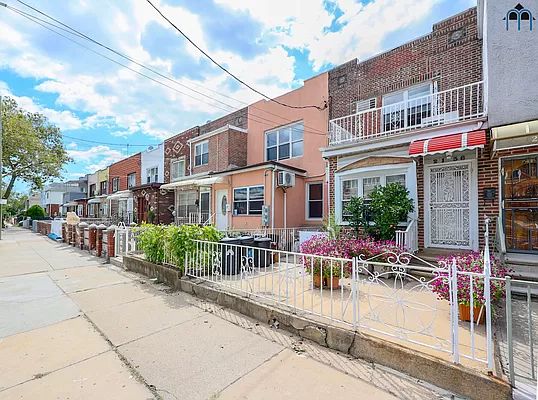 2136 W 6th St, Brooklyn, NY 11223