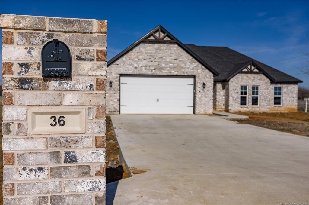 36 Grove Way, Durant, OK 74701
