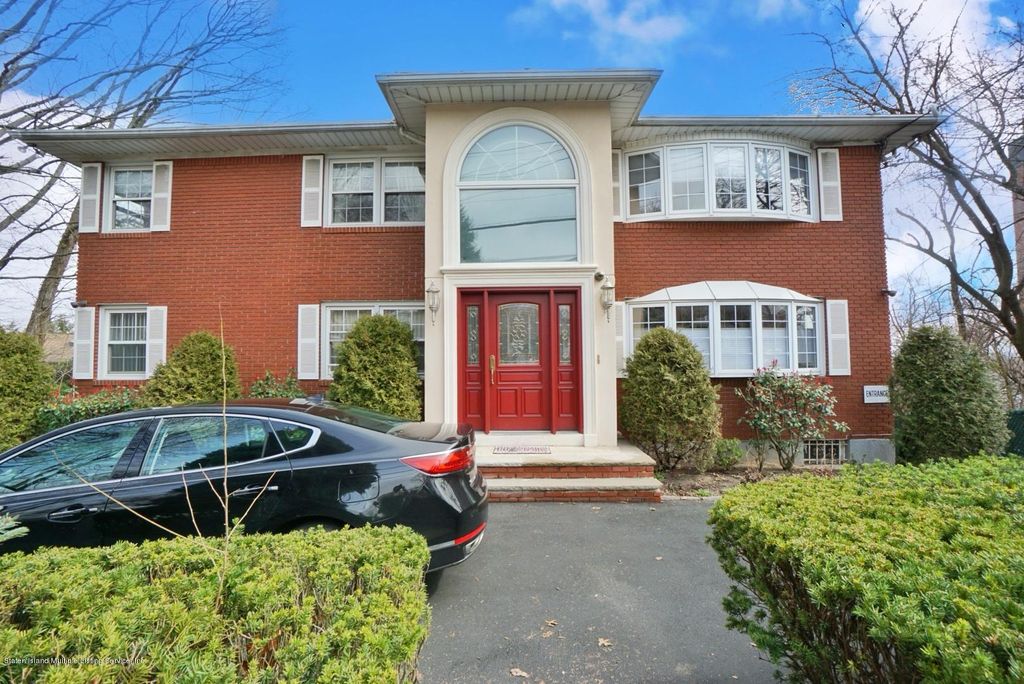 1134 Richmond Rd, Staten Island, NY 4 Bed, 4 Bath SingleFamily Home