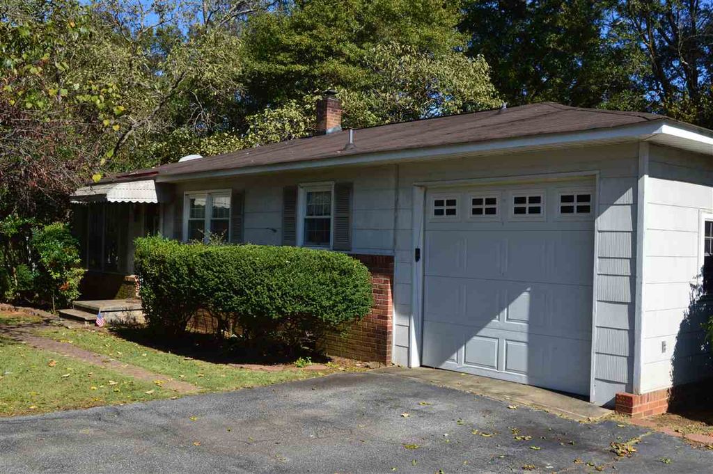 339 Oak Grove Rd, Spartanburg, SC 29301 Trulia