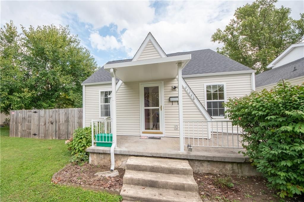 2103 Gilmore St, Columbus, IN 47201