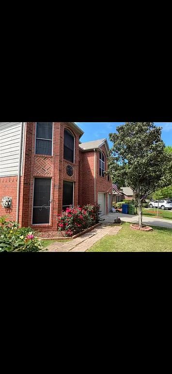775 Poplar Ct, Lake Dallas, TX 75065