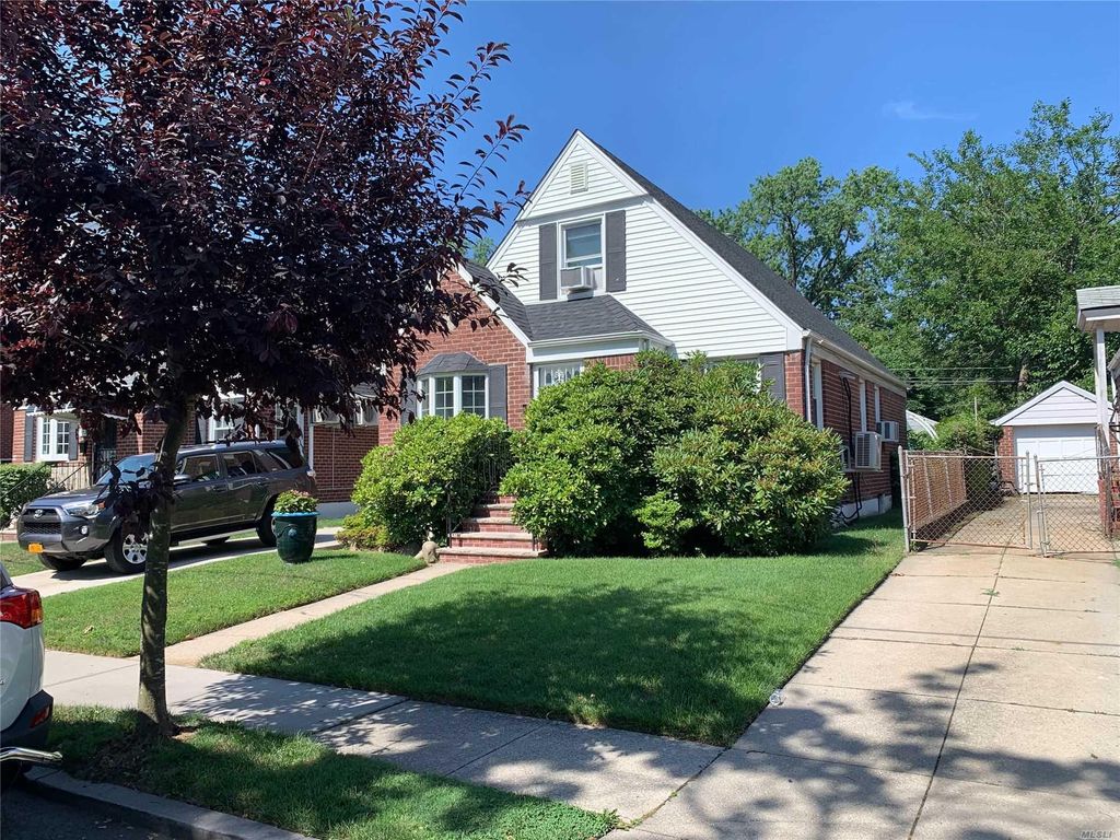 6722 166th St, Fresh Meadows, NY 11365 Trulia