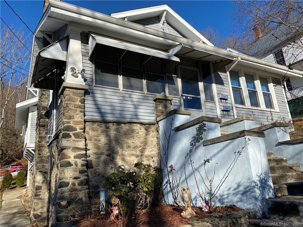 35 Harvard St, Waterbury, CT 06704