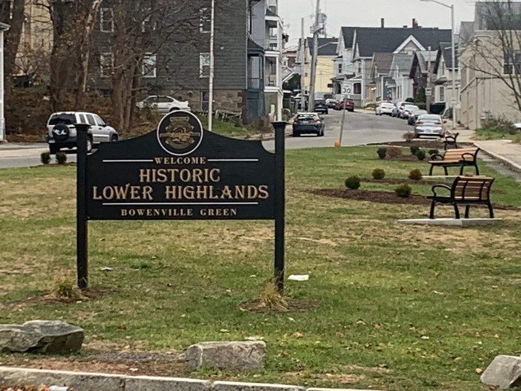 722 N Main St, Fall River, MA 02720