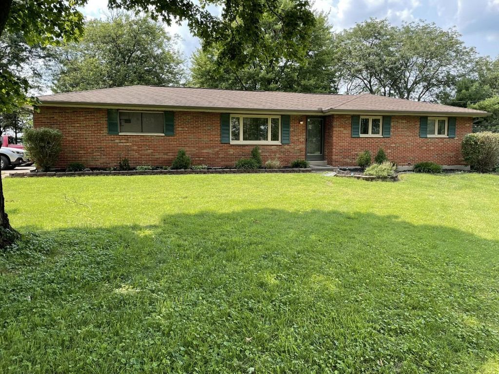 611 Mason Montgomery Rd, Mason, OH 45040