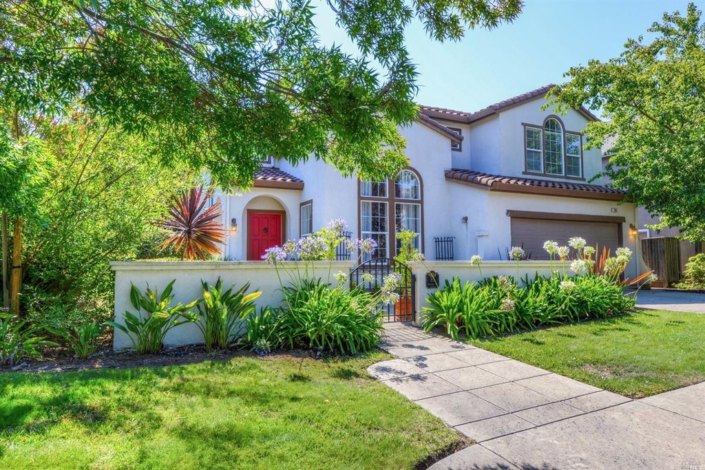 85 Presidio Dr, Novato, CA 5 Bed, 3 Bath SingleFamily Home 45