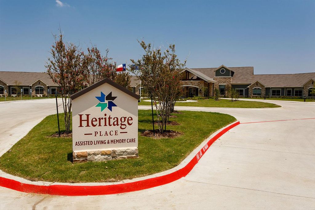 621 Old Highway 1187, Burleson, TX 76028