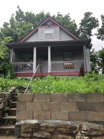 6222 E 16th Ter, Kansas City, MO 64126