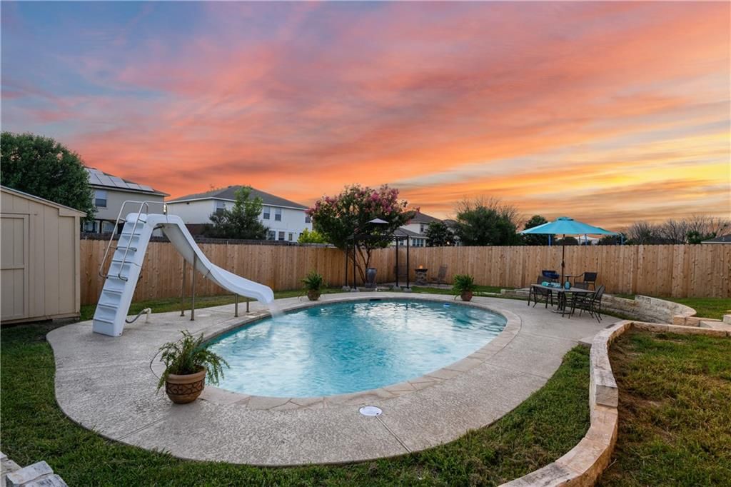 415 Blackman Trl, Hutto, TX 78634
