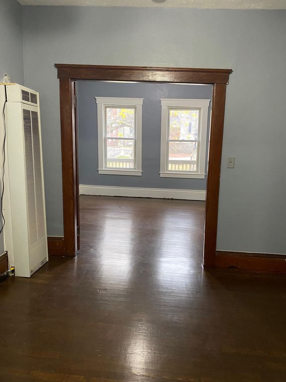 141 E Merrimack St #L2, Lowell, MA 01852