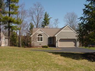 382 Woodloch Spgs, Hawley, PA 18428
