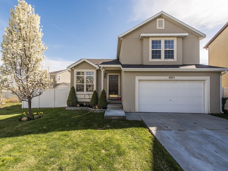 4851 W Cold Springs Cir, Riverton, UT 84096