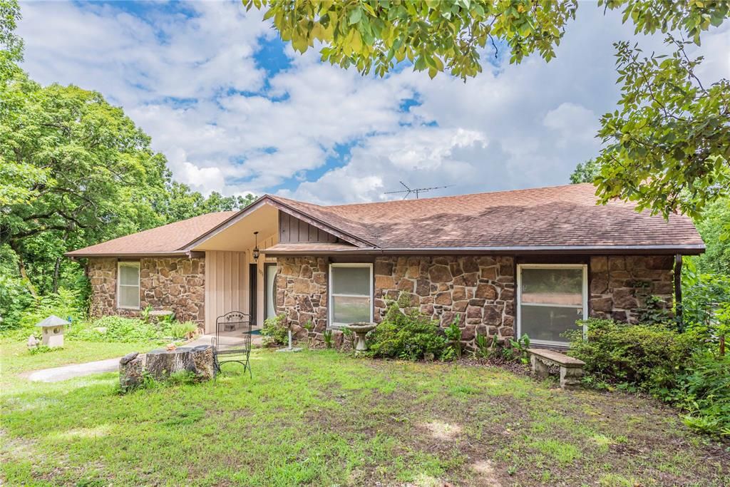 3278 W Southern Ave, Hulbert, OK 74441