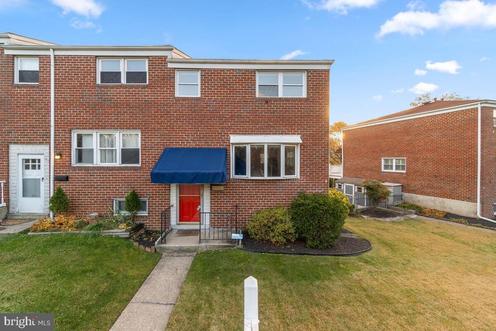 1013 Regina Dr, Halethorpe, MD 21227