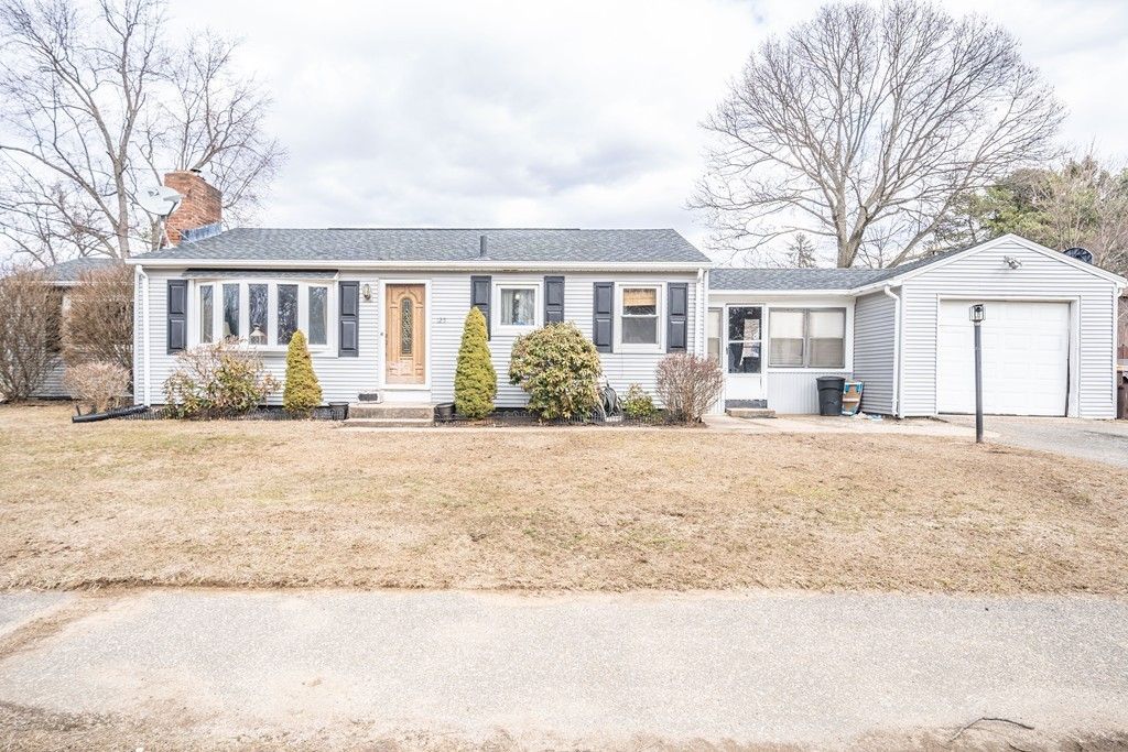 125 Franklin St, Feeding Hills, MA 3 Bed, 1 Bath SingleFamily Home