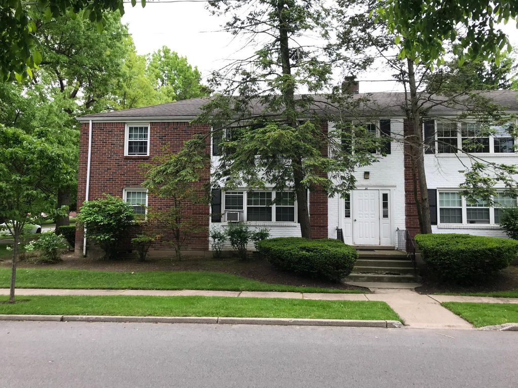 36 Concord Pl #B, Buffalo, NY 14226