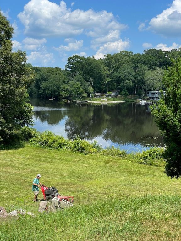 30 Spring St, Hope Valley, RI 02832 MLS 11223277 Trulia