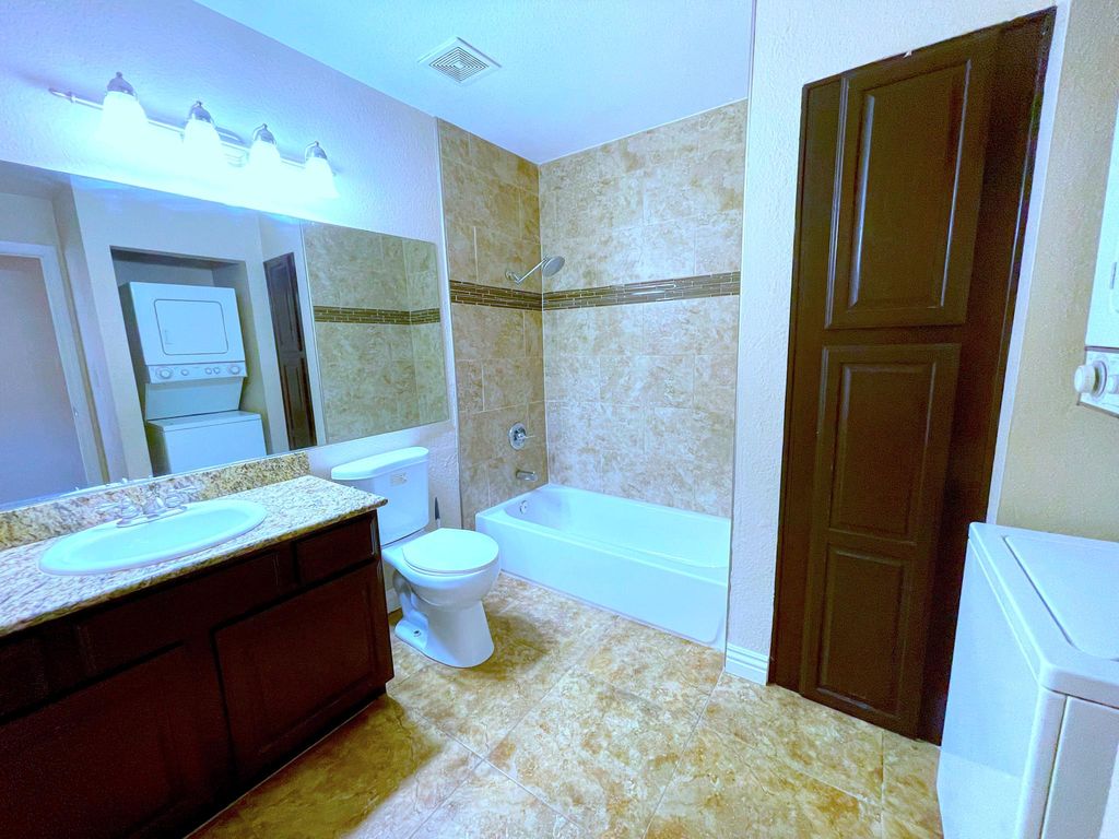 4050 Pacific Harbors Dr, Las Vegas, NV 89121