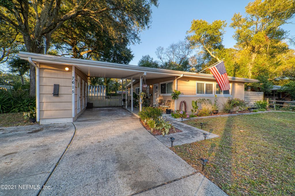 7615 Mayapple Rd, Jacksonville, FL 32211