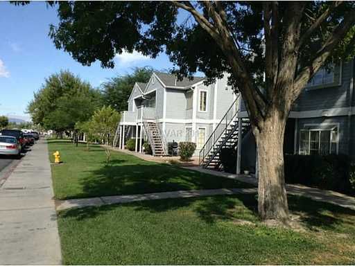1870 Nebula Dr, Las Vegas, NV 89115