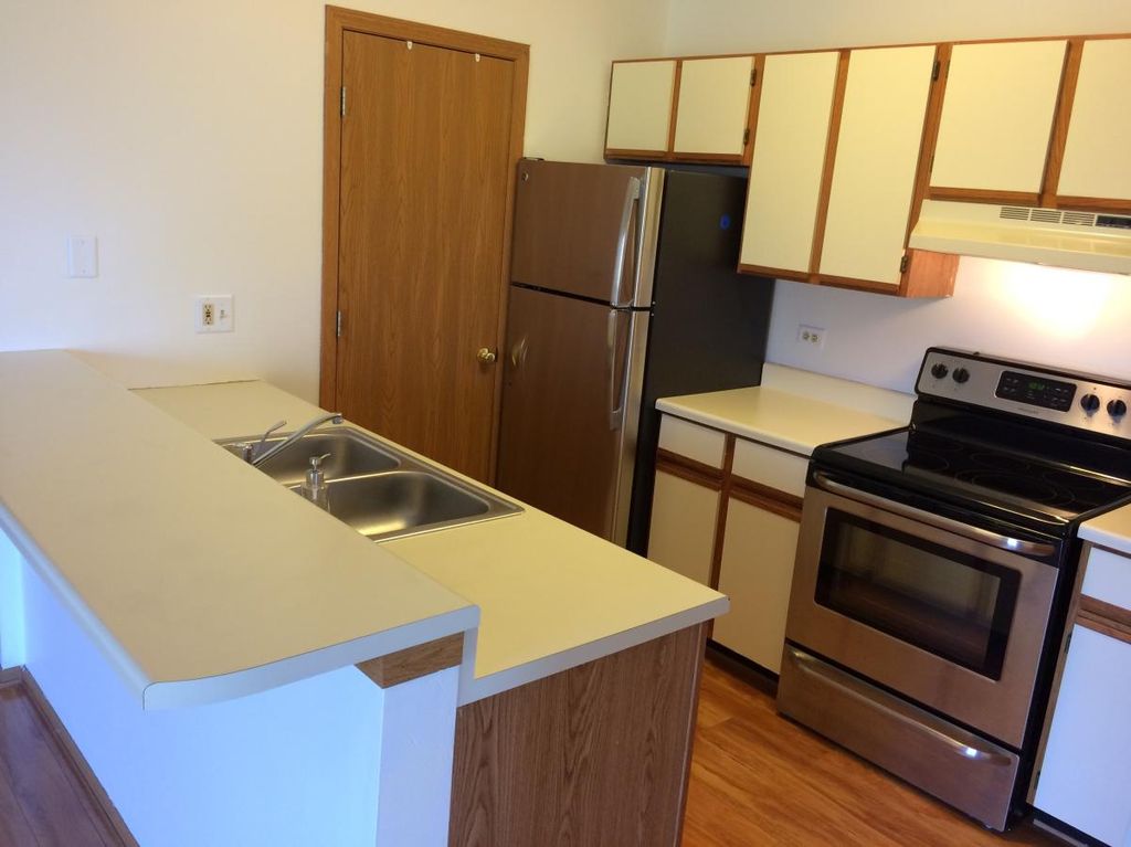 1347 Cunat Ct #2B, Lake In The Hills, IL 60156