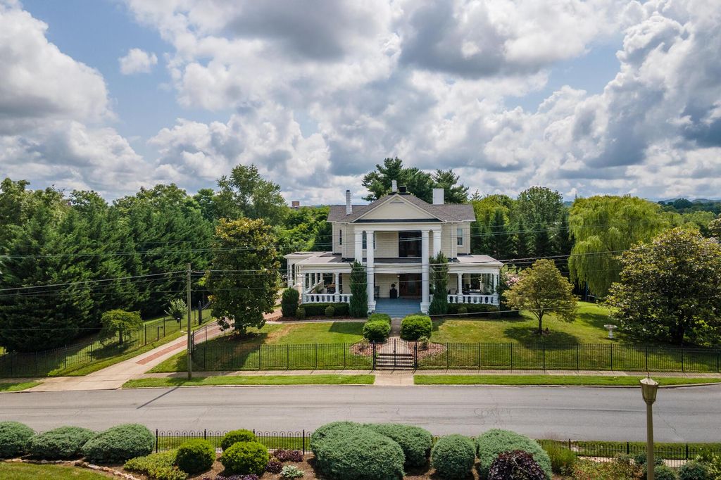 711 Holston Ave, Bristol, TN 37620 Trulia