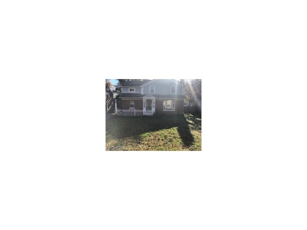 19912 Lanbury Ave, Warrensville Heights, OH 44122