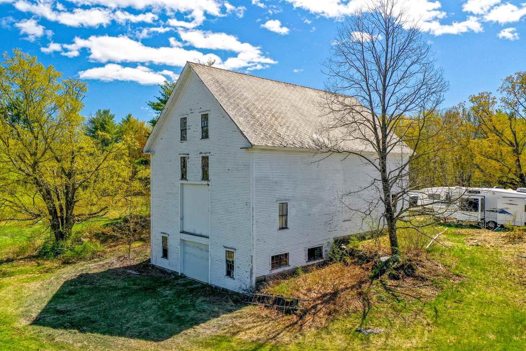 19 Depot St, Alton, NH 03809
